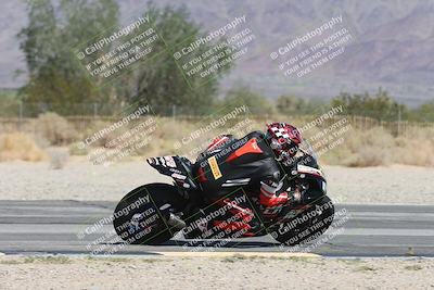 media/Oct-05-2025-CVMA (Sun) [[beeef4f201]]/Race 5-Amateur Supersport Open (Holeshot)/